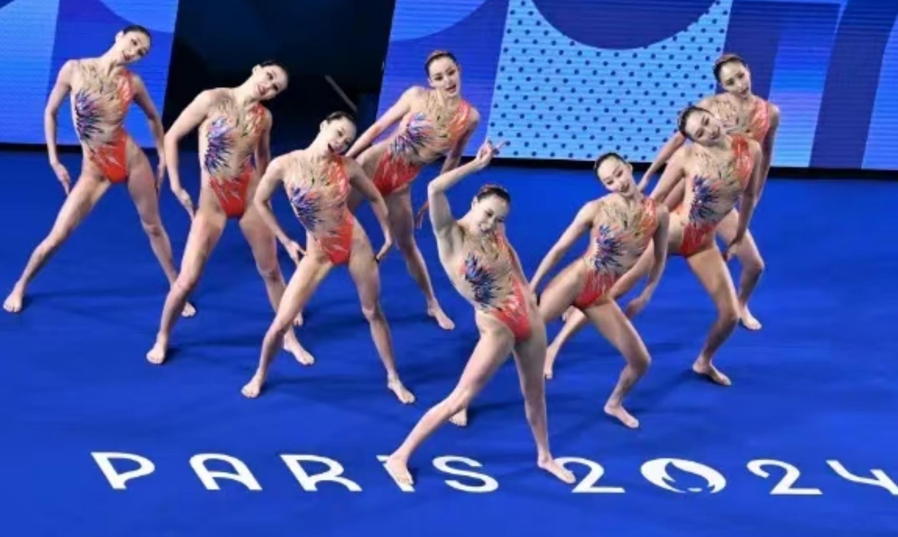 巴萨的丢球方式总是千篇一律…前锋速度也不用特别快，克纳夫这次只有32km／h