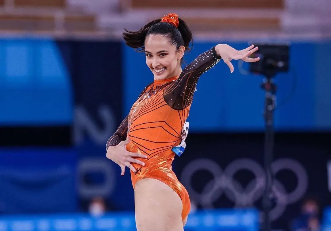 中后卫超长奔袭破门，帅炸了