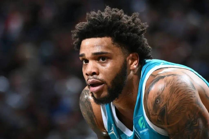 从每个球员 从每个球员